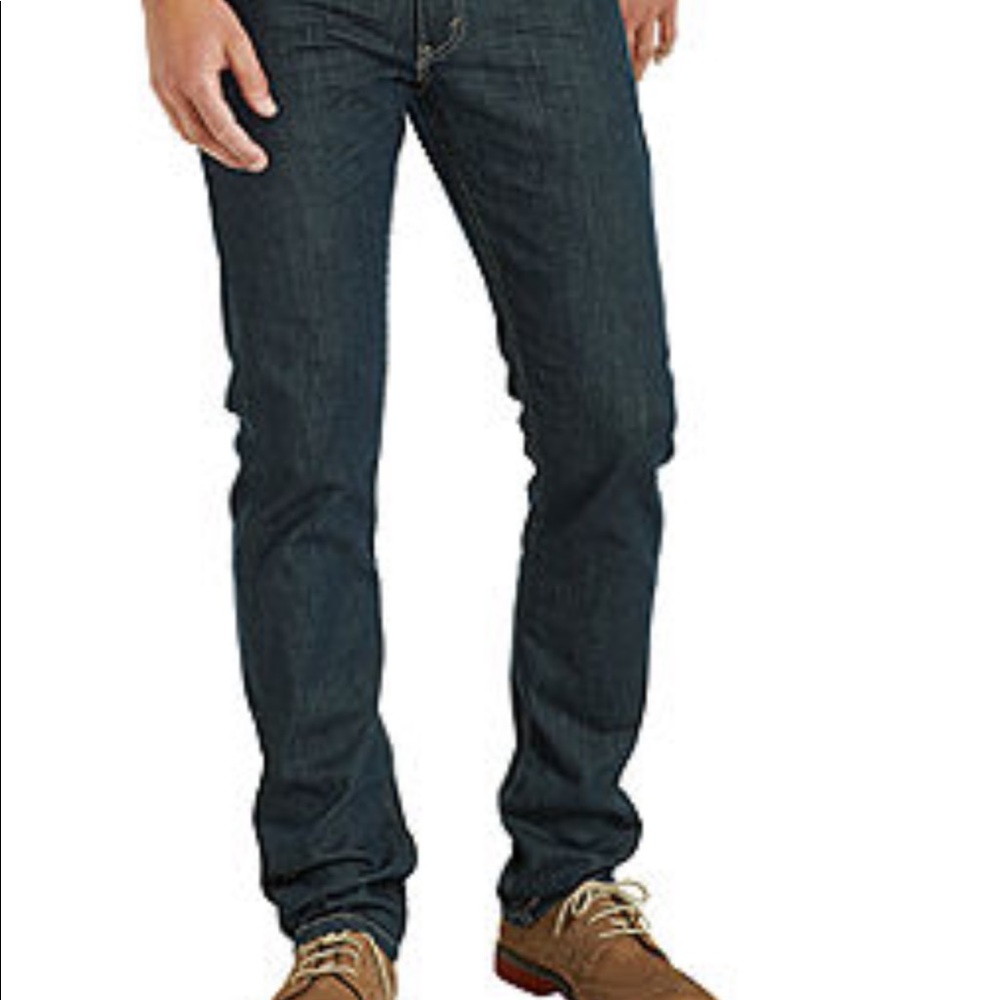 % LEVI MEN JEANS ~ 30 Waist 30 Length!